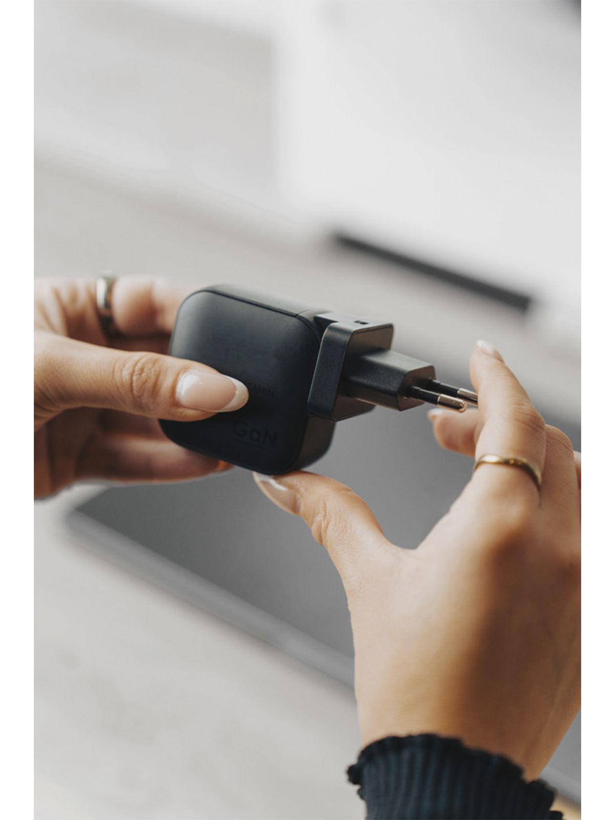 ADATTATORE DI CORRENTE URBAN VITAMIN MONTEREY