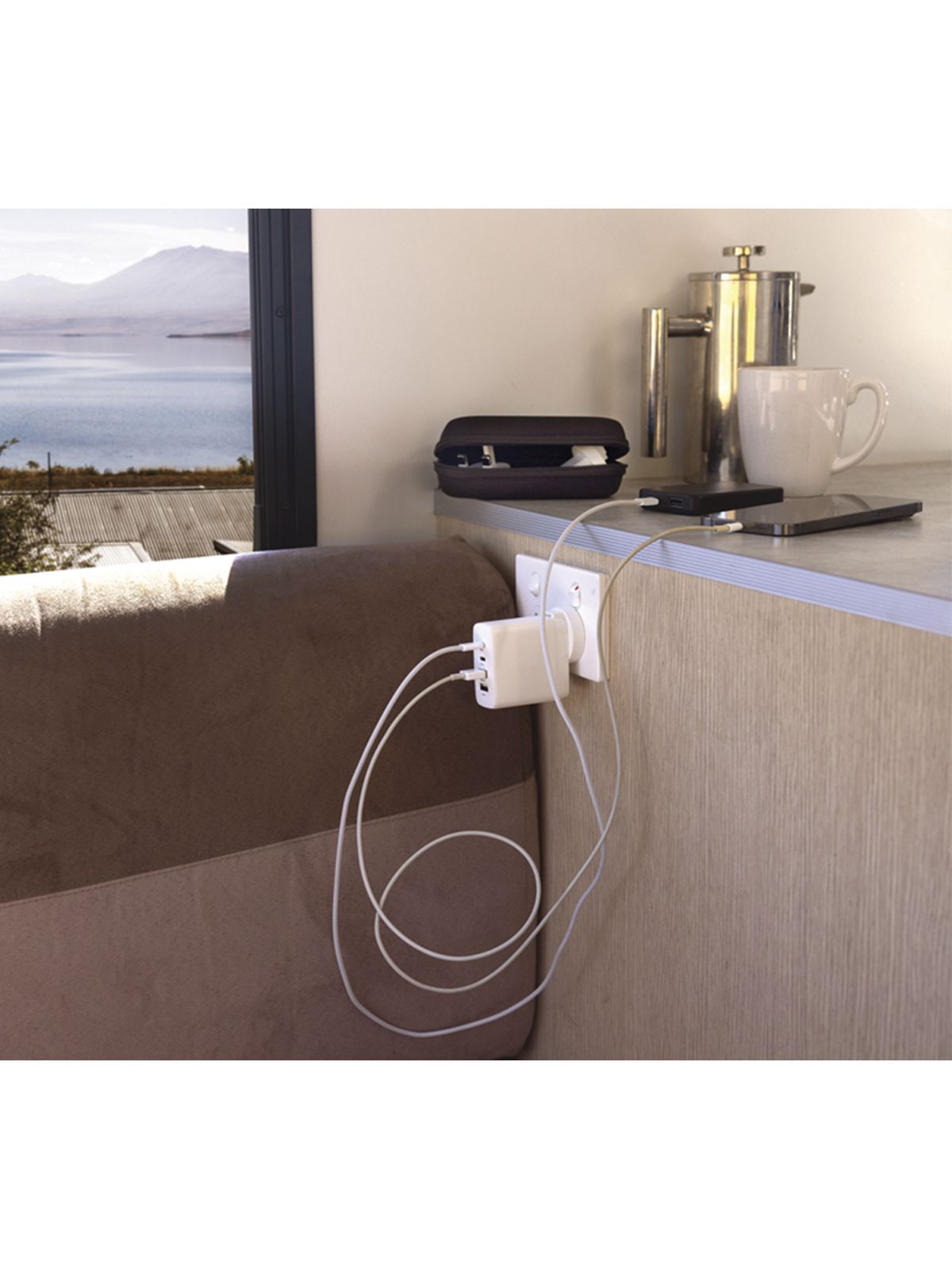 SET ADATTATORI DA VIAGGIO TRAVELCHARGE